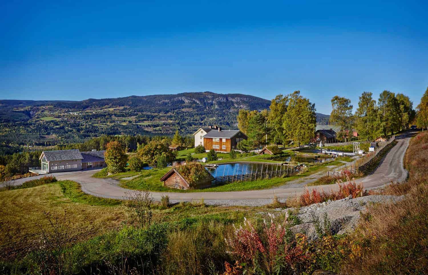 Noraker gård idyllisk beliggende i Valdres